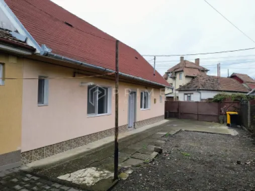 Casă cu 3 camere de vânzare, la cheie, în Unirii, Târgu Mureș