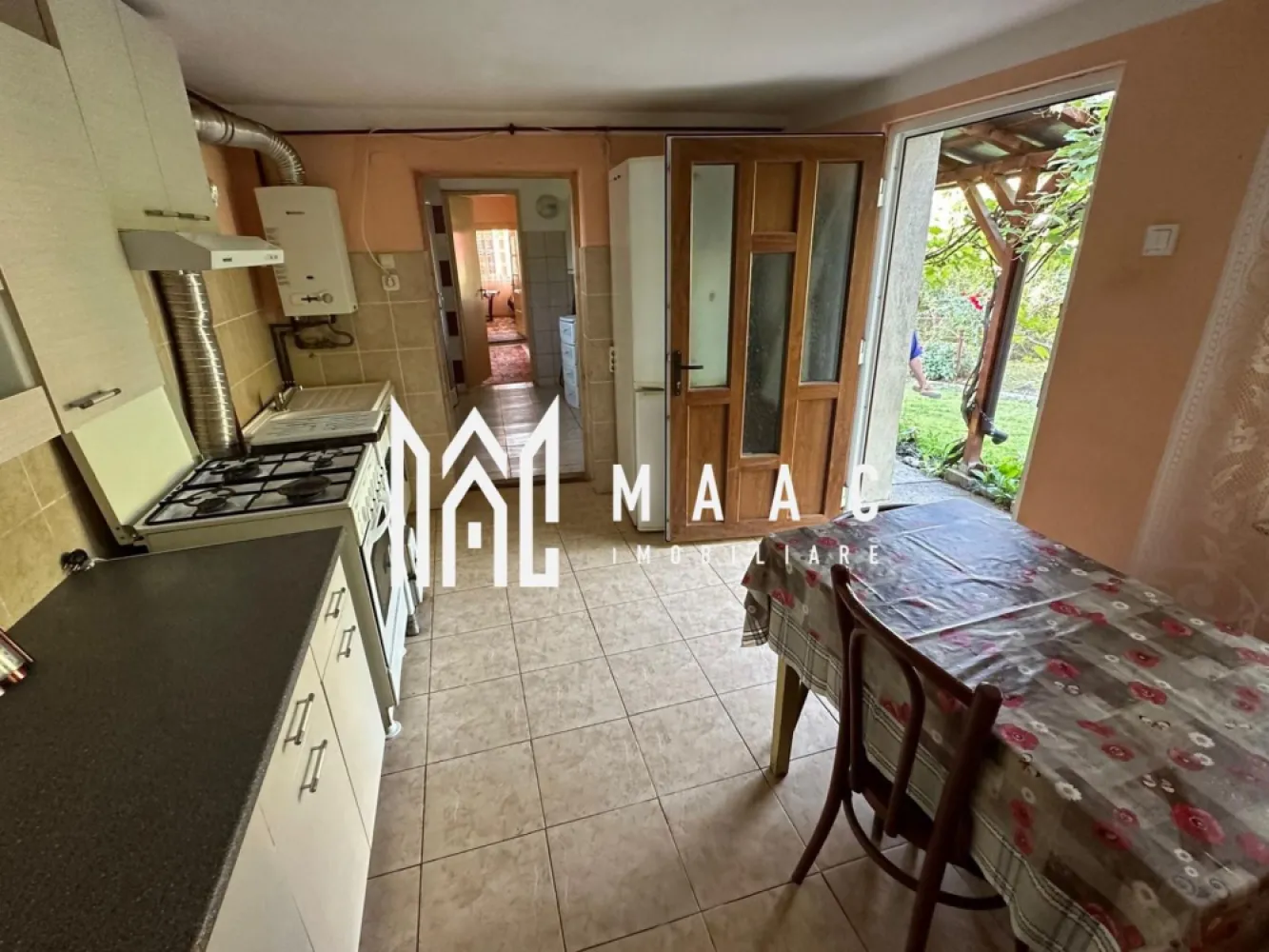 Casă tradițională I 100 mp utili I teren 1830 mp I Armeni I SIBIU