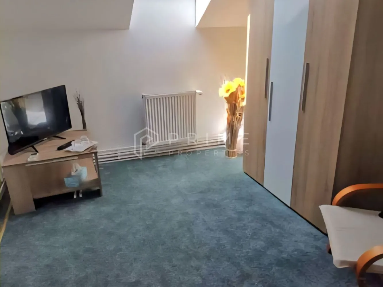 Casă individuală 310mp utili, 8 camere, piscină
