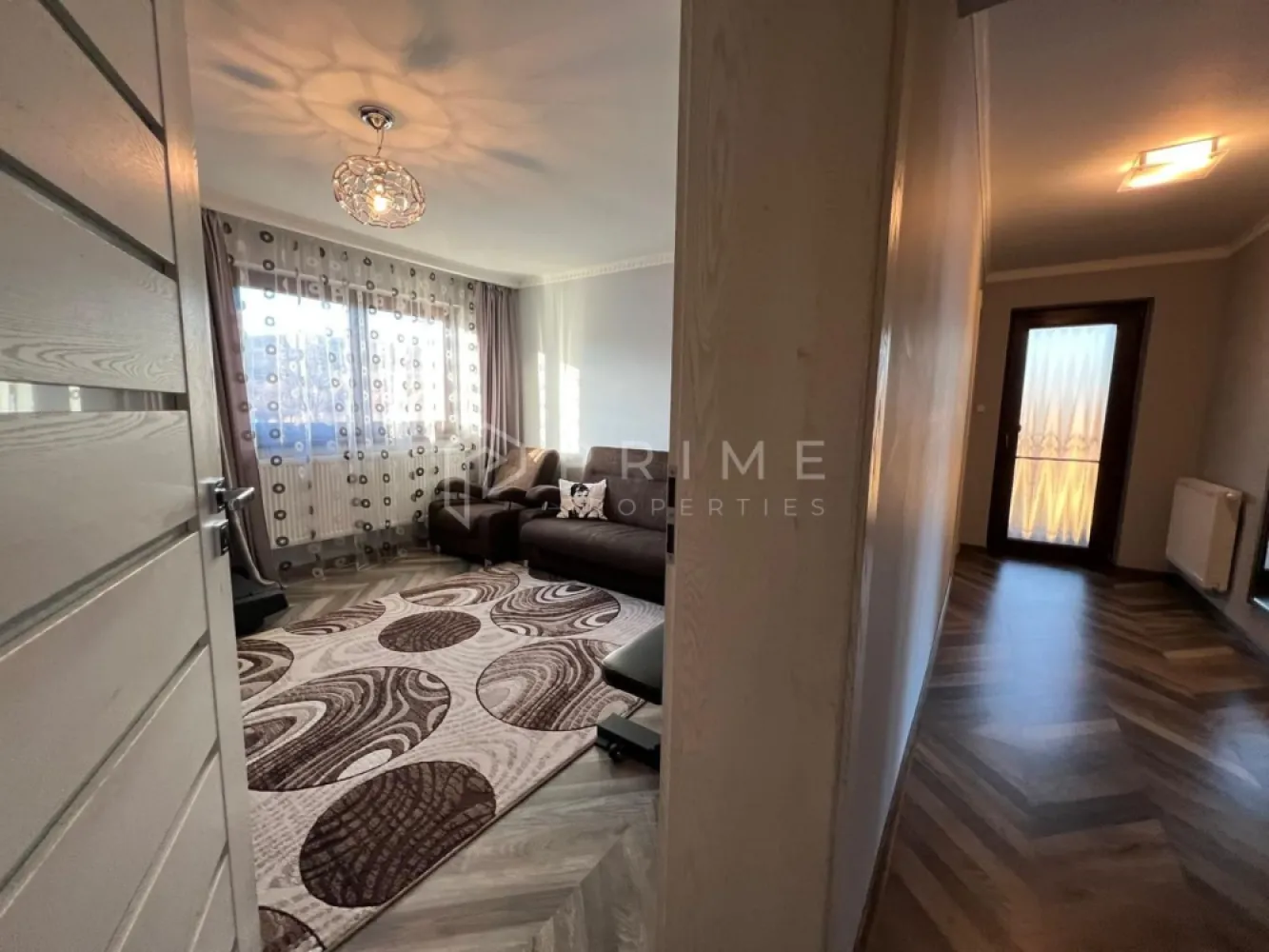 Vilă individuală premium | 730 mp teren | 4 dormitoare | Garaj