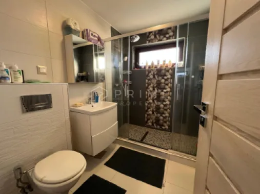 Vilă individuală premium | 730 mp teren | 4 dormitoare | Garaj