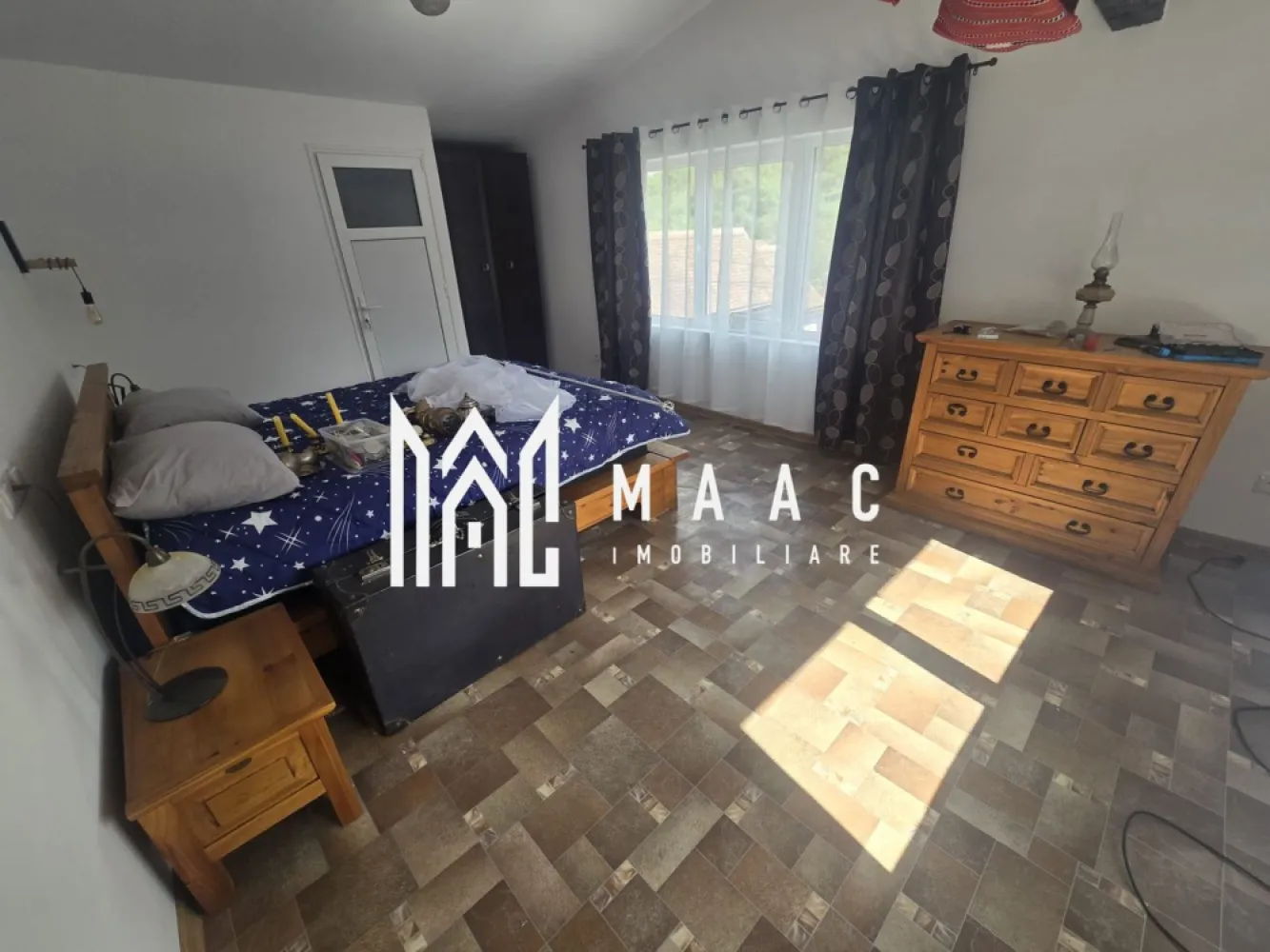 Casa 4 camere 850 mp teren Orlat