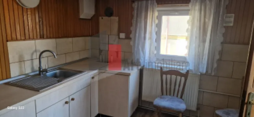 CASA DE VANZARE IN BUSTENI- POIANA TAPULUI