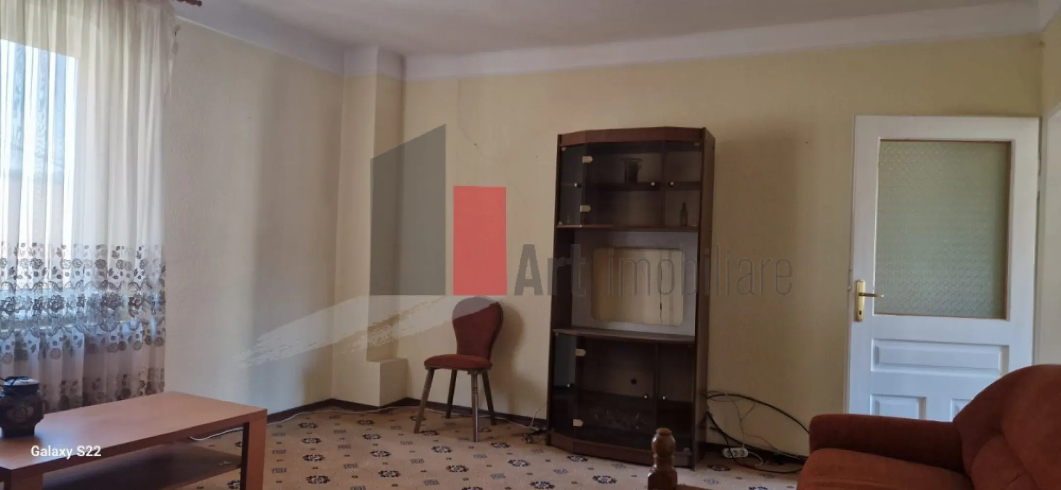 CASA DE VANZARE IN BUSTENI- POIANA TAPULUI