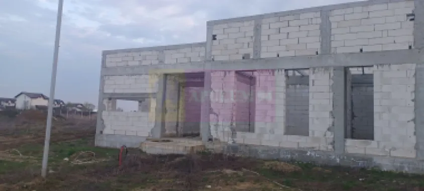 Săbăreni, casă la rosu 116 mp utili, curte 607 mp