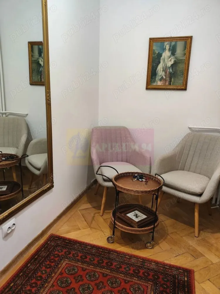 Vanzare garsoniera 13 Septembrie-Drumul Sarii - Compania Imobiliara Apulum94 va prezinta spre cumparare o garsoniera amplasata in zona Drumul sarii. Garsoniera este decomandată, amena jata complet cu gresie, faianta, parchet din lemn masiv, termopan, usa metalica la intrare, centrala temica. Usile din interior sunt noi, din lemn. Exista si boxa la subsol in proprietate Blocul este foarte solid, foarte curat, cu locatari civilizati. In proximitate se afla scoli, licee, gradinite, transport public