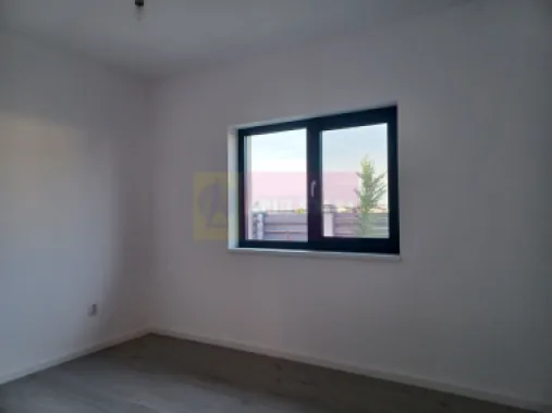 Casă 4 camere 162 mp, 115 utili, curte 505 mp, Săbăreni