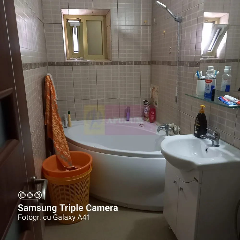 Vanzare apartament 2 camere Nerva Traian-adiacent