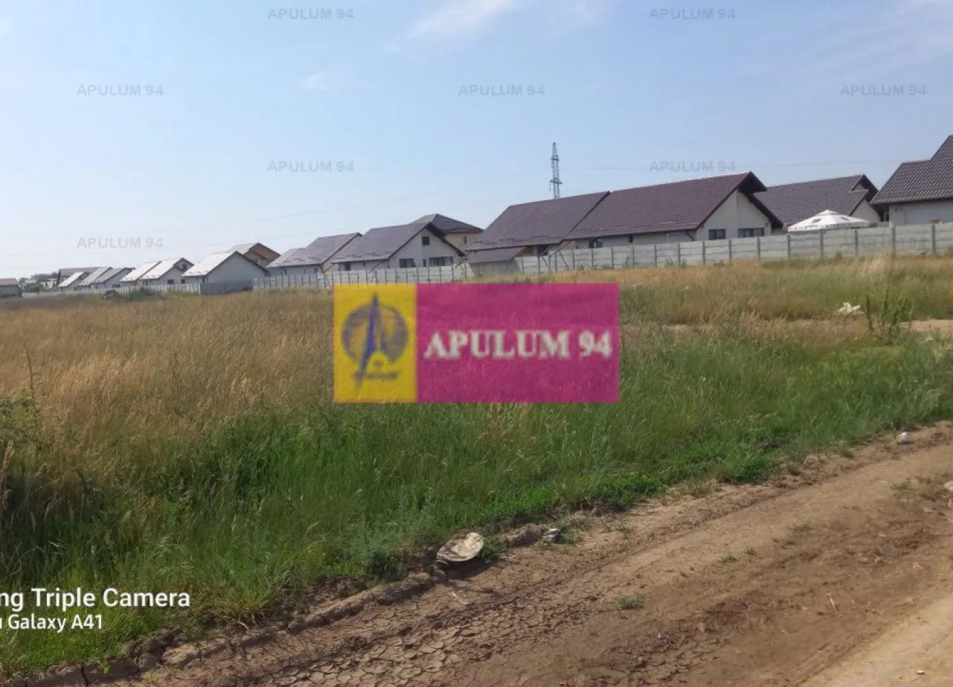 Teren, zona Dobroesti Pantelimon - Vanzare 9000mp teren in zona Dobroesti-Pantelimon, adiacent Bulevardului Victor Dumitrescu. Are deschidere de 63/143m Zona este in plina dezvoltare imobiliara .Accesul se face atat prin Pantelimon-Granitul, cat si prin Soseaua Fundeni.