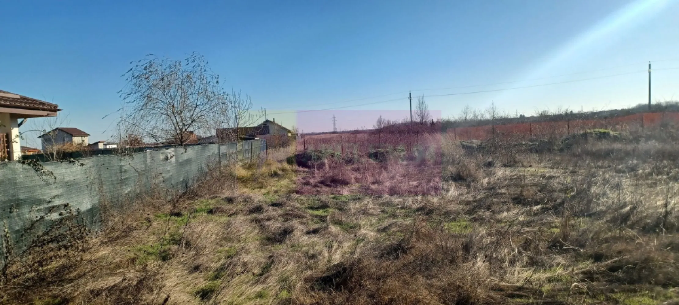 Săbăreni, teren intravilan construibil, cu utilităti in apropiere - Terenul se află În localitatea Săbăreni, la 11 km de Centura de Vest a Bucureștiului, cu acces facil prin Chitila si DN7 sau prin Militari si Dragomiresti. Zona este ferită de traficul rutier și are destinatie rezidențială: locuințe tip parter sau p+1. Curtea are 800 mp iar cota de drum 200 mp. La aproximativ 80 m, avem reteaua de energie electrică si la 40 m conducta de gaze naturale.