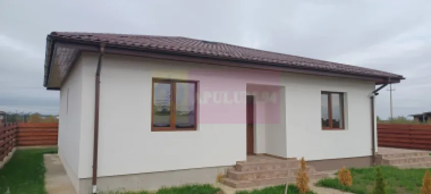 Săbăreni, casă nouă, 3 camere, 2 băi, bucătărie, terasă, pivniță