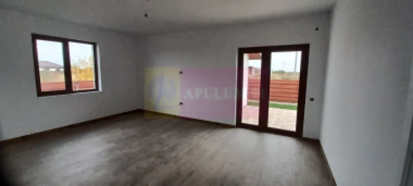 Săbăreni, casă nouă, 3 camere, 2 băi, bucătărie, terasă, pivniță