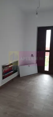 Săbăreni, casă nouă, 3 camere, 2 băi, bucătărie, terasă, pivniță