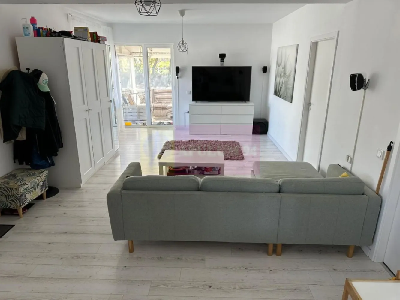 Casă 3 camere + dependințe, curte 380, Săbăreni