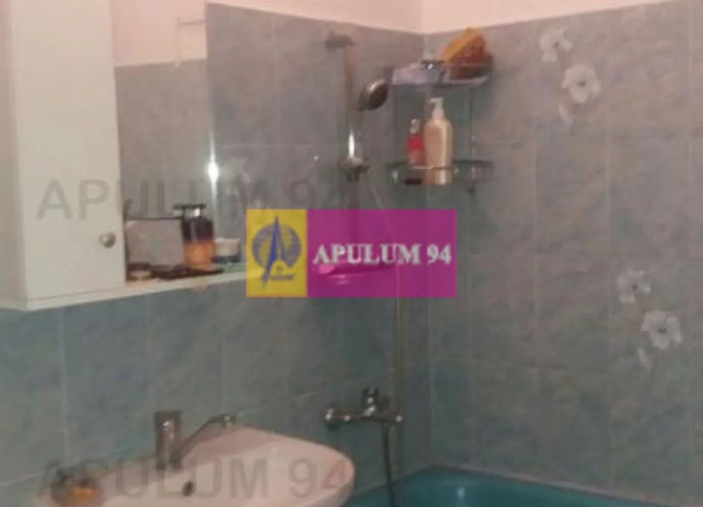 Apartament 4 camere Colentina Maior Bacila - Compania imobiliara Apulum 94 ofera spre vanzare apartament 4 camere situat in Colentina, zona Maior Bacila, la parter/8 , in bloc reabilitat si izolat termic, cu o suprafata totala de 90 mp, semidecomandat, 2 bai, 2 balcoane inchise cu termopan. centrala proprie, gresie, faianta, parchet