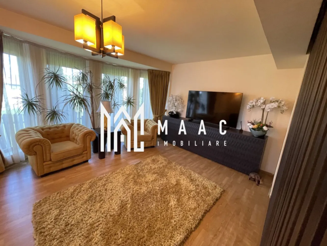 Casă complet mobilată cu teren 407 mp I garaj și foișor I Șura Mare