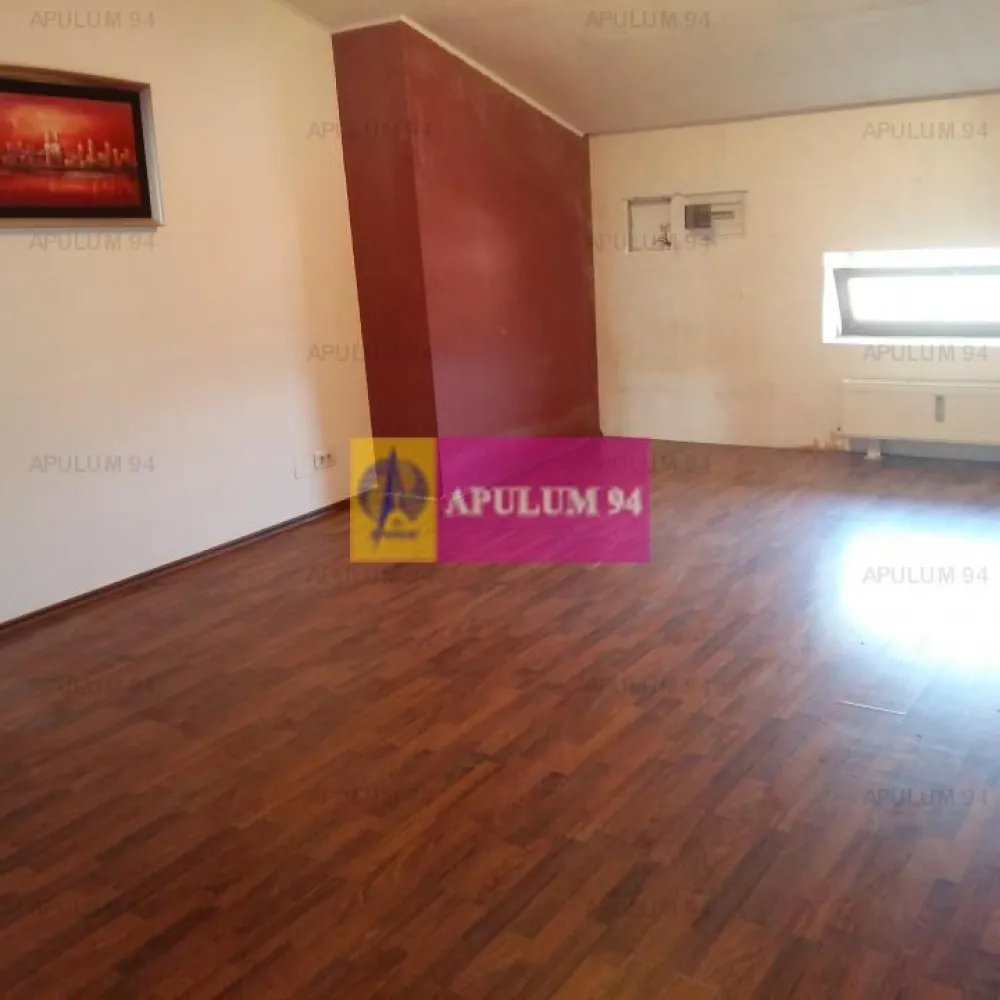 Vila zona Fundeni-Dobroiesti - Vanzare vila in zona Fundeni- Dobroiesti.Vila ete compusa din P+E+M, are 1402mp utili. Suprafata parterului este de 468mp, la etaj sunt 456mp, iar la mansrda sunt478mp. Suprafata totala a terenului este de 890mp.
Imobilul se afla aproape de Dragonul Rosu. Se preteaza pentru Institutie bancara, azil de batrani, sali de sport, club, gradinita, ateliere de croitorie, etc
Compania Imobiliara Apulum 94 va poate facilita obtinerea de credite imobiliare de la BCR, Alpha Bank sau Unicredit