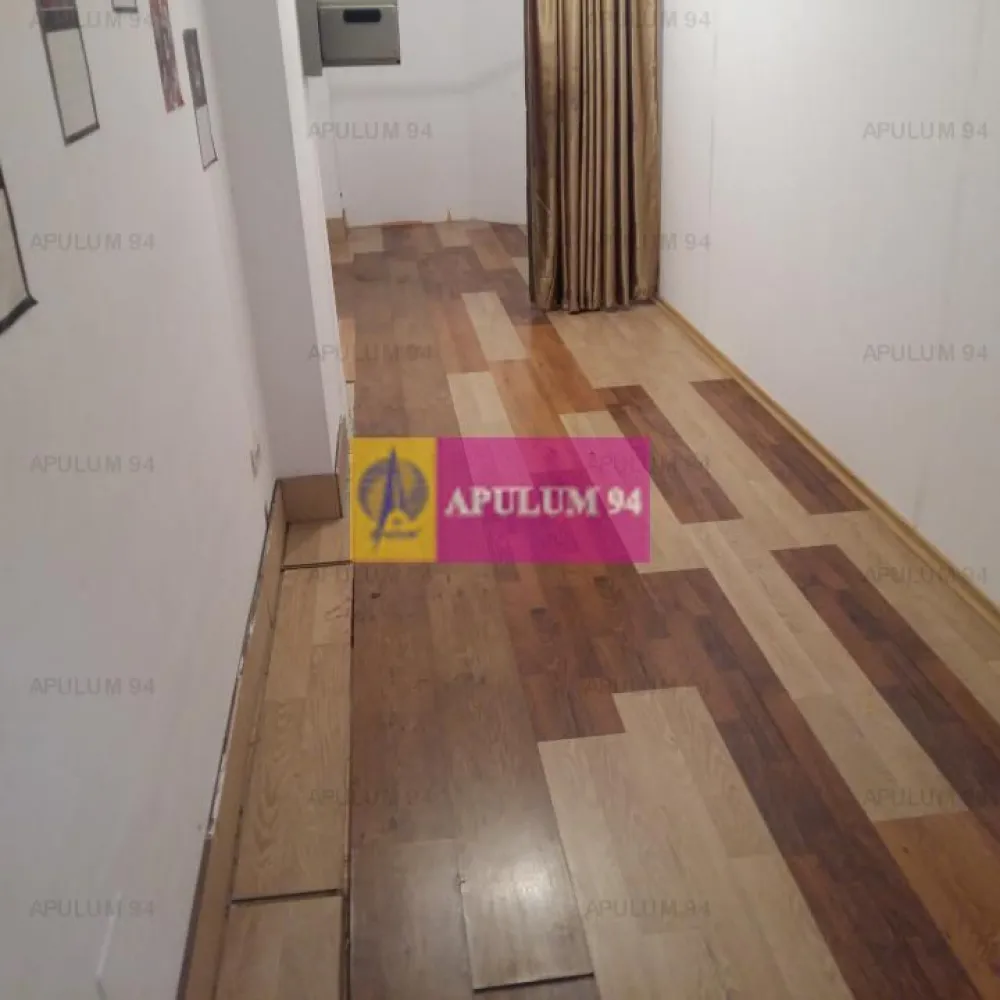 Vila zona Fundeni-Dobroiesti - Vanzare vila in zona Fundeni- Dobroiesti.Vila ete compusa din P+E+M, are 1402mp utili. Suprafata parterului este de 468mp, la etaj sunt 456mp, iar la mansrda sunt478mp. Suprafata totala a terenului este de 890mp.
Imobilul se afla aproape de Dragonul Rosu. Se preteaza pentru Institutie bancara, azil de batrani, sali de sport, club, gradinita, ateliere de croitorie, etc
Compania Imobiliara Apulum 94 va poate facilita obtinerea de credite imobiliare de la BCR, Alpha Bank sau Unicredit