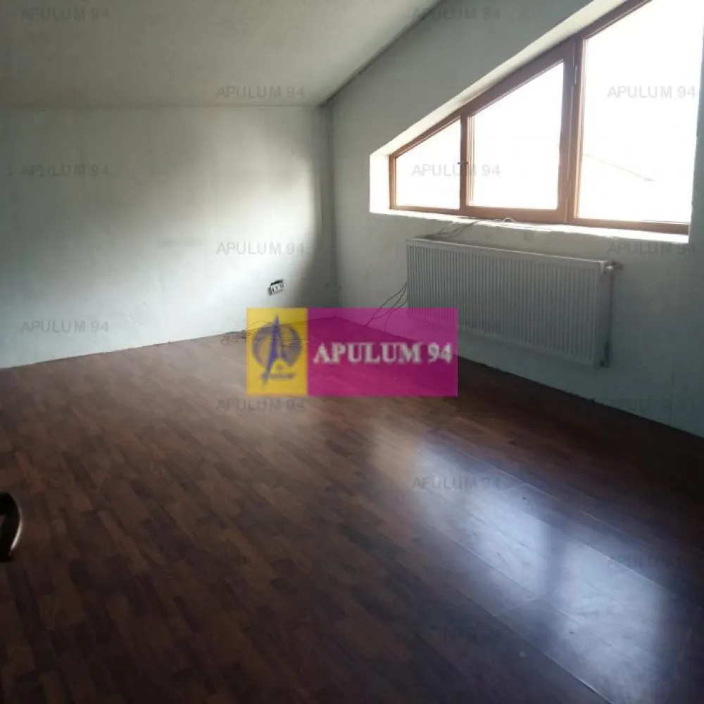 Vila zona Fundeni-Dobroiesti - Vanzare vila in zona Fundeni- Dobroiesti.Vila ete compusa din P+E+M, are 1402mp utili. Suprafata parterului este de 468mp, la etaj sunt 456mp, iar la mansrda sunt478mp. Suprafata totala a terenului este de 890mp.
Imobilul se afla aproape de Dragonul Rosu. Se preteaza pentru Institutie bancara, azil de batrani, sali de sport, club, gradinita, ateliere de croitorie, etc
Compania Imobiliara Apulum 94 va poate facilita obtinerea de credite imobiliare de la BCR, Alpha Bank sau Unicredit