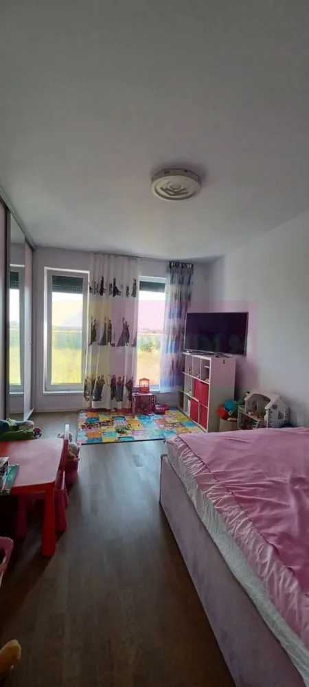 Săbăreni, casă nouă 116 mp utili, curte 608, în apropierea pădurii