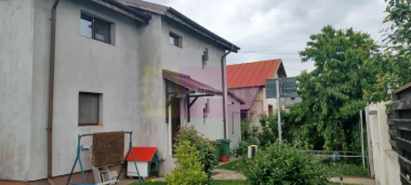 Săbăreni, casă 2011, P+M 4 camere + dependințe, curte 500 mp