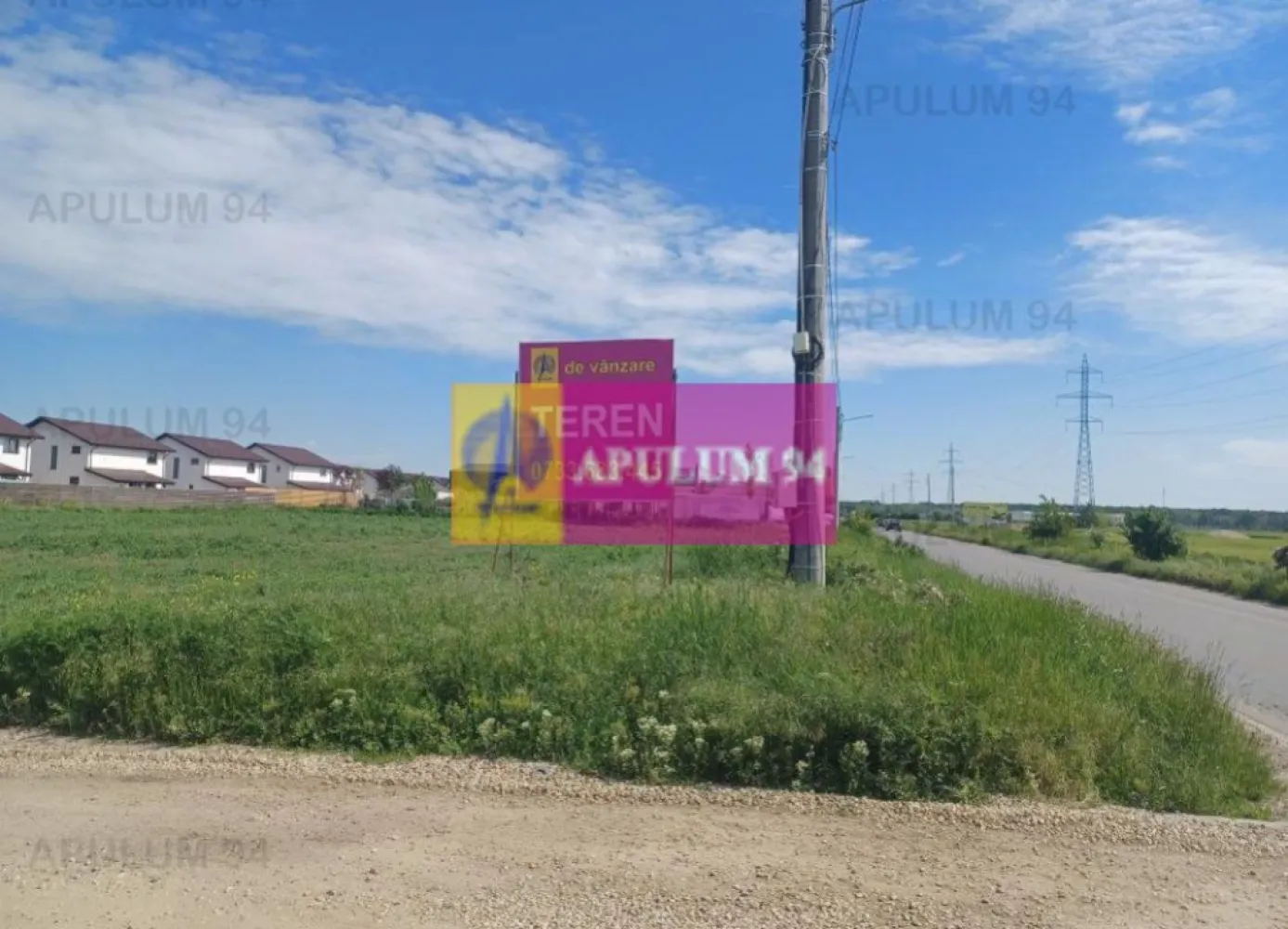 Teren 3.500 mp intravilan construibil pe DJ 602, în Săbăreni - La 10 km de Șoseaua de Centură, prin Chitila si DN7, prin Pădurea Râioasa, la intrare în Săbăreni, pe DJ 602. Terenul este intravilan curți-construcții are suprafata de 3.500 mp, front stradal de 70 m, cu destinatie comercială si/sau rezidentială. Reteaua de curent electric si cea de gaze naturale, sunt lângă teren.