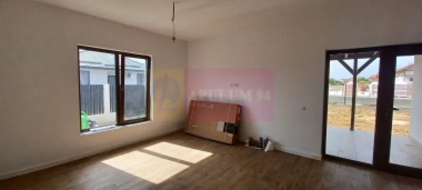 Săbăreni, casă nouă tip parter, cu pod mansardabil
