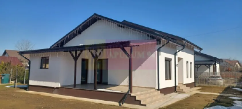 Săbăreni, casă nouă tip parter, cu pod mansardabil