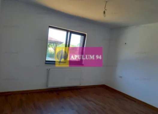 Gulia, casă 4 camere parter, 107 mp utili, curte 500, între 2 păduri