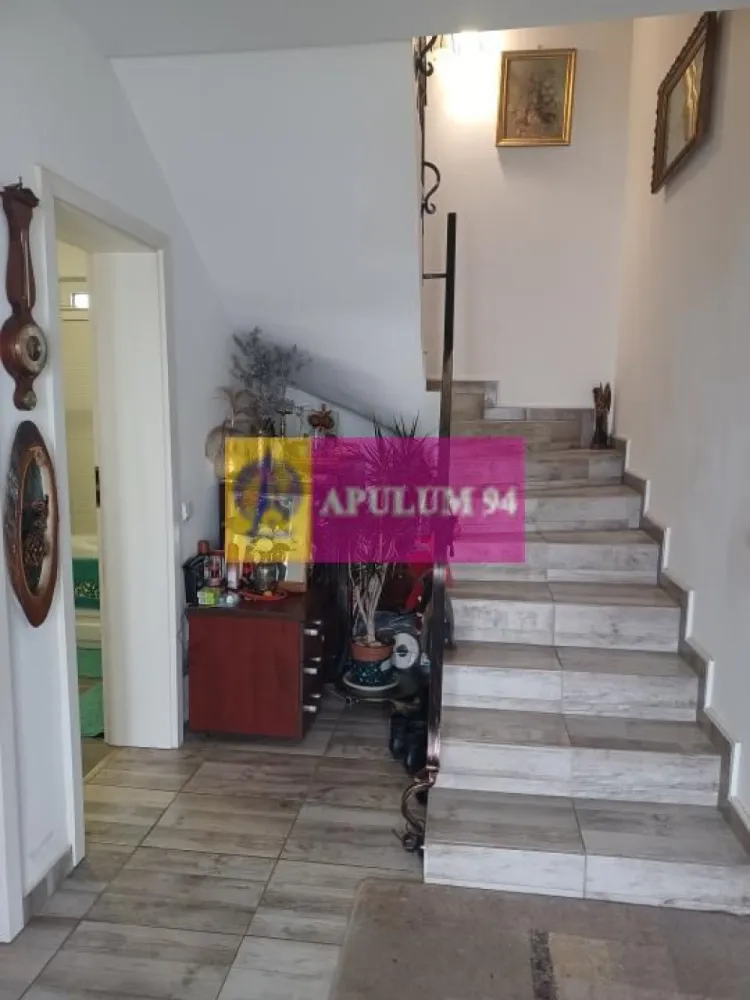 Joița, casă P+1E+pod, 124 mp utili + terasă, balcoane, magazie