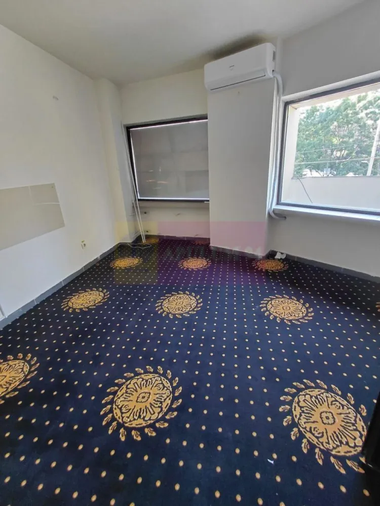 Spatiu comercial bd DECEBAL - PIATA ALBA IULIA