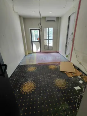 Spatiu comercial bd DECEBAL - PIATA ALBA IULIA