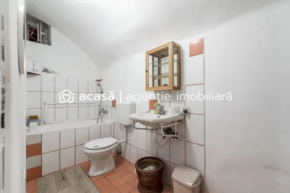 VÂNDUT! Apartament 2 camere ultracentral + spațiu bonus la demisol