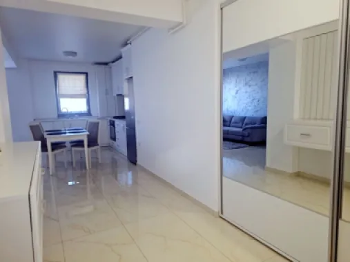 De vanzare - apartament cu 2 camere, Micro 17, bloc Roka - 139000 euro