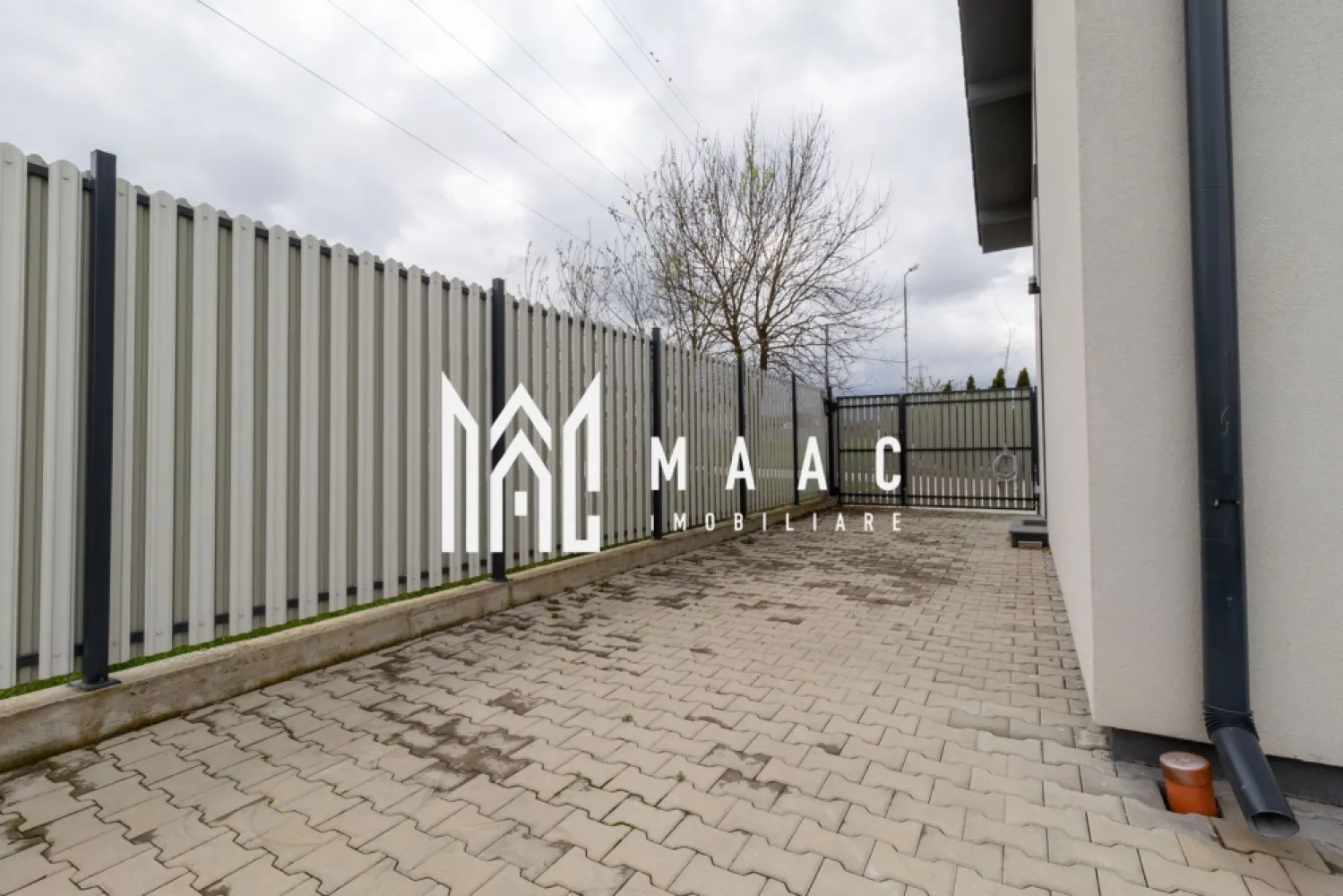 Casa 4 camere | 90 mpu | curte 265 mpu | 2 Parcari | 2 Bai