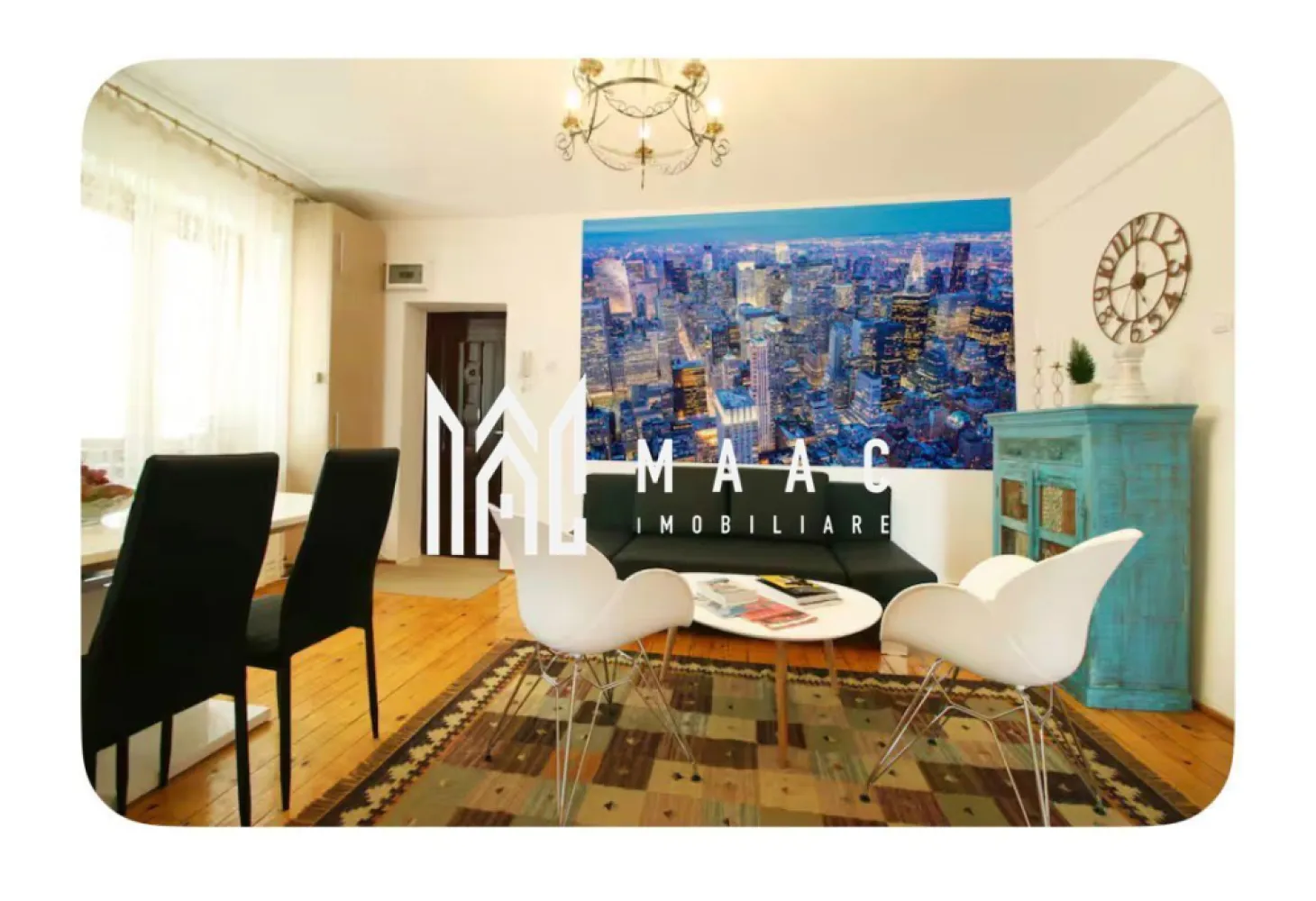 Apartament 3 camere | Etaj 1 | Gradina | Curte | Central - MAAC Imobiliare propune spre inchiriere un apartament cu 3 camere, situat central, spațios, liniștit și luminos, într-o casă protejată ca monument istoric, cu mobilier și decor frumos.

Frumos și funcțional - perfect pentru familii, cupluri, prieteni și călători de afaceri.

Apartamentul are un living, două dormitoare, o bucătărie și o baie.

Apartamentul are o suprafață de aproximativ 75 m² și poate găzdui 6 persoane. Este format dintr-un living cu zonă de luat masa și o canapea mare cu un pat dublu suplimentar, două dormitoare, fiecare cu un pat dublu mare, mult spațiu pentru dulapuri, un birou și o baie cu duș și chiuvetă, toaletă, mașină de spălat, uscător de păr și săpun. Are o bucătărie cu aragaz, cuptor cu microunde, aparat de cafea și frigider. Sunt furnizate și veselă, tacâmuri și toate ustensilele de bucătărie.

Este disponibil și un fier de călcat. TV prin cablu, un televizor, WiFi și parcare gratuită în curte.

Alte informații importante:

Sunt furnizate lenjerie de pat și prosoape proaspete, precum și sfaturi despre atracțiile turistice, dacă este necesar. Oferim acces la grădina noastră. Grădina are un cod PIN la intrare, ceea ce face ușor accesul. Oaspeții celorlalte apartamente din clădire pot folosi și ei această grădină. Este o zonă verde mare, cu electricitate, apă, masă, locuri de relaxare și grătar. Este, de asemenea, un loc minunat pentru ca copiii să se joace afară.

Pentru mai multe detalii specificati: CP2928931