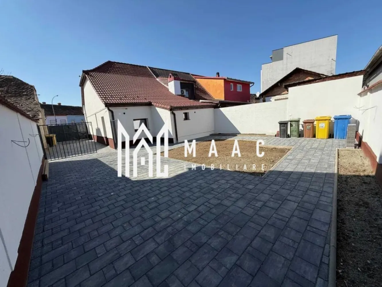 Casa Predare la Cheie | 3 camere | Curte 120 MP