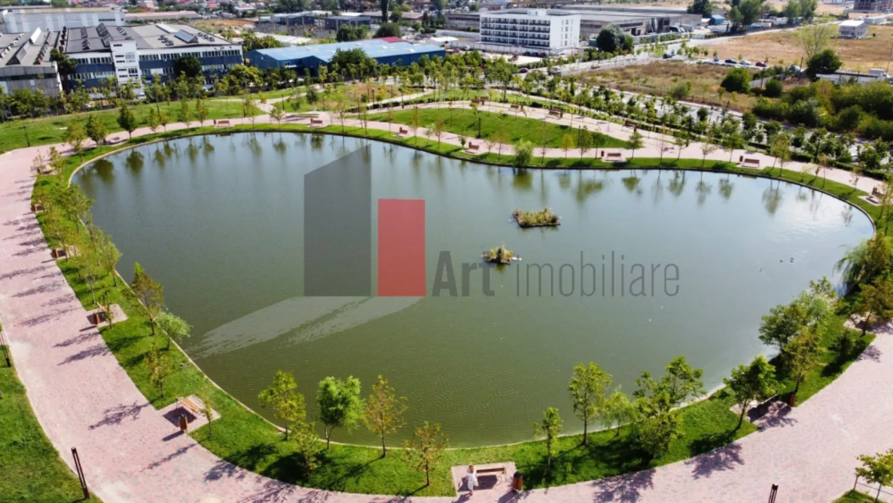 Teren intravilan Titan Parcul Teilor - Va propunem spre achizitie doua loturi de teren intravilan constructii printre ultimele terenuri din zona paracul Teilor ce mai sunt disponibile la vanzare in cartierul Titan pe strada Gura Putnei Ambele terenuri au fiecare o suprafata de 457 mp iar accesul se face printr-un drum de acces cu o lungime de 30 m si o latime de 4 m
 Certificat de urbanism POT 45% CUT maxim pentru P+1=0.9mp CUT maxim pentru P+2=1,.3 cu depasire 0.6 din AC
 Terenul beneficiaza de toate utilitatile. Se pot vinde si separat
 Pentru orice detaliu nu ezitati sa ma contactati