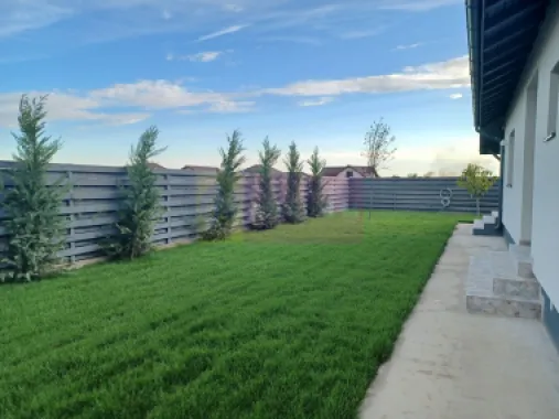 Casă nouă parter 162 mp, curte 504 mp, Săbăreni