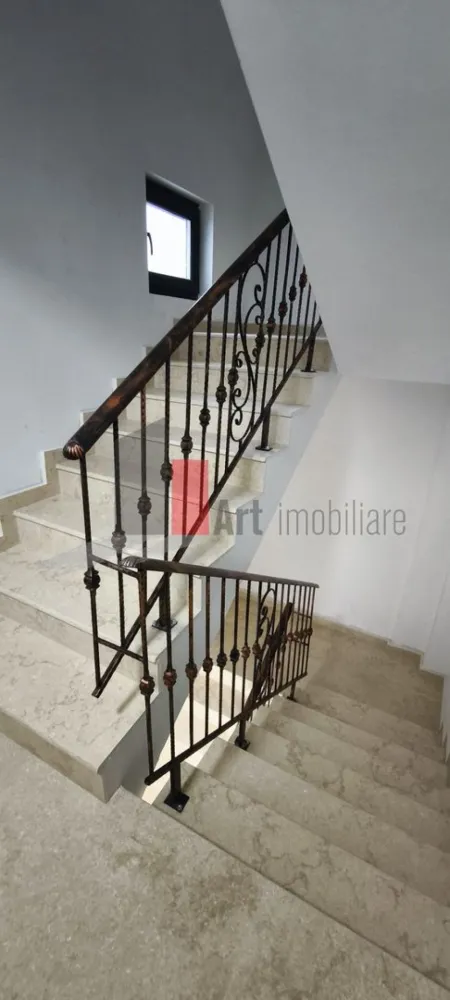 Garsoniera in bloc nou Jiului