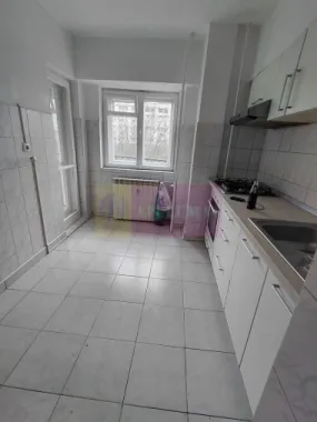 Vanzare apartament bd Unirii, vedere exclusiv la bulevard