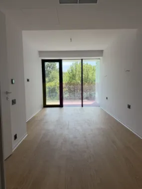 Apartament 4 camere ONE LAKE CLUB , LUX
