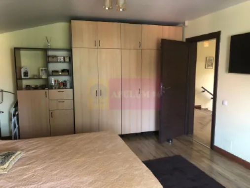 Vila premium OPORTUNITATE EXCELENTA zona foarte linistita Popesti