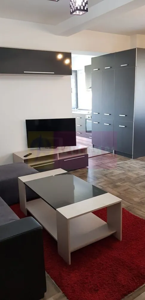 Apartament 2 camere 70 mp Sun Plaza - Delta Vacaresti - Vă propunem spre vanzare un apartament de 2 camere - este inconjurat de verdeata si parcuri si se afla in sectorul 4 intre Mall Sun Plaza, Parcul Tineretului si Delta Vacaresti. 
Blocul este din 2009, apartamentul se vinde cu tot ce se vede in poze, etaj 11/12, complet mobilat si utilat, având suprafața 70 mp se poate reconfigura în apartament cu 3 camere. Are 2 balcoane, unul închis cu acces din baie și unul deschis cu acces din living și din dormitor.

Avantajele zonei:
Acces excelent la transportul public: Stație de metrou si STB asigurând legături rapide cu toate zonele importante din București
Parcul Tineretului si Delta Vacaresti: vă puteți bucura de activități recreative în aer liber, spații de joacă pentru copii, piste de alergare și zone de relaxare
Infrastructură educațională și medicală excelentă: scoli, grădinițe, și clinici medicale în apropiere, oferindu-vă liniștea necesară pentru familia dumneavoastră
În vecinătate se află Mall Sun Plaza, supermarketuri, restaurante, cafenele și centre de fitness, oferindu-vă toate facilitățile la îndemână.
Cartier sigur și bine întreținut, ideal pentru familii, cu acces rapid la centrele de interes urban, dar și liniște și siguranță.
Proprietatea este disponibila imediat.
Comision agentie 3% + tva din pretul de vanzare.
Pentru mai multe detalii sau pentru a programa o vizionare, nu ezitați să ne contactați – Cristi/ Apulum 94/ Tel. Mobil: (004) 0733683462 !
