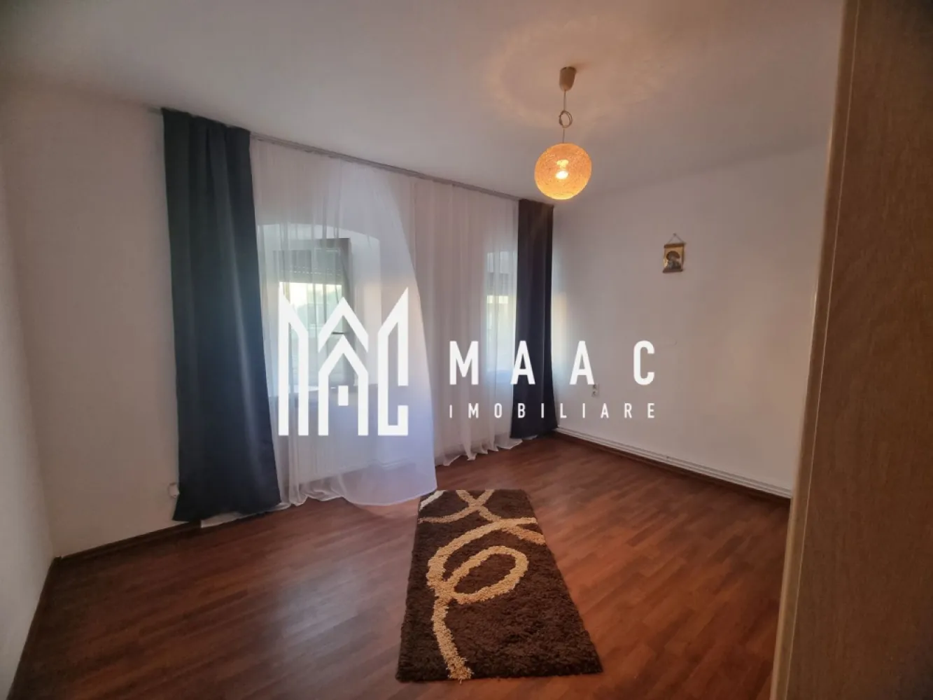 Casa 5 Camere | Curte | Pivniță | Turnișor