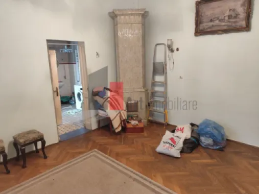 Casa/Spatiu Comercial de inchiriat in zona Eminescu/Romana