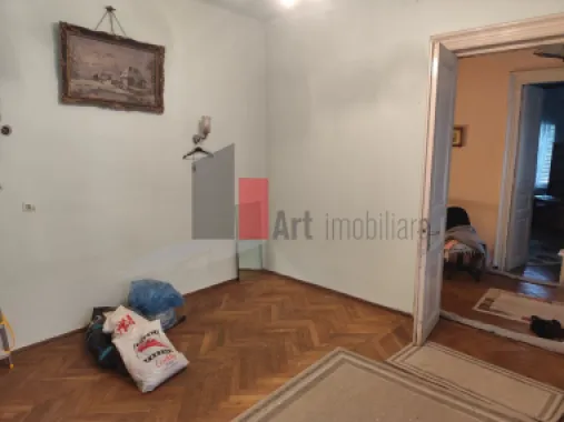 Casa/Spatiu Comercial de inchiriat in zona Eminescu/Romana