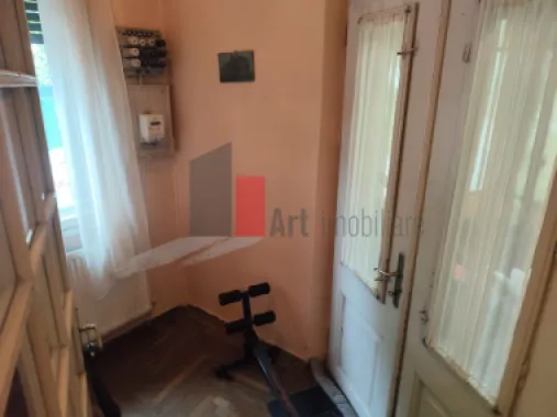 Casa/Spatiu Comercial de inchiriat in zona Eminescu/Romana