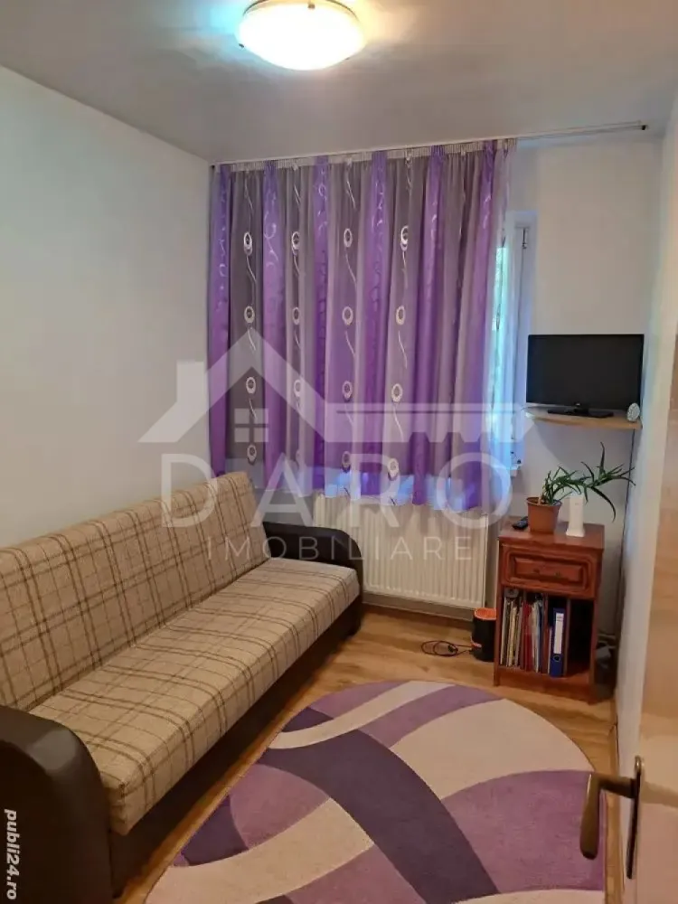 apartament de vanzare - 🏡 De vânzare – Apartament 3 camere, Dâmbu Pietros, Târgu Mureș

📍 Situat într-o zonă liniștită și foarte căutată din cartierul Dâmbu Pietros, acest apartament de 3 camere este alegerea ideală pentru o familie sau pentru investiție!

✨ Detalii:

Etaj: 4

Mobilat complet

Compartimentare practică și luminoasă

Bloc izolat termic

Aproape de școală, grădiniță, magazine și stații de autobuz

💰 Preț: 82.000 €
📞 Contact: 0749 535 729
🏠 DARO Imobiliare – partenerul tău de încredere în imobiliare