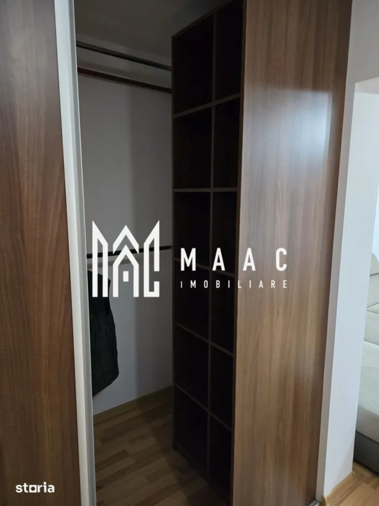 Apartament 2 camere | Loc parcare inclus | Etaj 1 | 61.75 mpu | - MAAC Imobiliare vă propune spre vânzare un apartament elegant și luminos, situat într-una dintre cele mai apreciate zone rezidențiale din Râmnicu Vâlcea, chiar lângă Parcul Zăvoi. Proprietatea oferă echilibrul ideal între confort, intimitate și accesibilitate, fiind amplasată într-o zonă liniștită de case, cu acces rapid către centrul orașului și principalele puncte de interes. Apartamentul este alegerea potrivită atât pentru locuit, cât și pentru investiție, datorită poziționării excelente și calității construcției.

Locuința este situată la etajul 1 al unui imobil cochet cu regim redus de înălțime, construit după anul 2010 de un dezvoltator italian, cu accent pe calitate, confort și finisaje moderne. Blocul dispune de doar 2 etaje și mansardă, oferind un plus de liniște și vecinătate selectă.

Apartamentul are o suprafață utilă de 61,75 mp și o suprafață totală de 66,1 mp, fiind compartimentat eficient pentru a oferi spații bine optimizate și funcționale:
-Living luminos și primitor
-Dormitor confortabil
-Bucătărie complet amenajată
-Baie modernă
-2 dressing-uri generoase
-Hol bine organizat

Proprietatea se vinde complet mobilată și utilată, fiind pregătită pentru mutare imediată fără investiții suplimentare. Finisajele moderne, materialele de calitate superioară și atenția la detalii contribuie la crearea unui ambient elegant și confortabil. Apartamentul beneficiază de vedere către noul parc și include loc de parcare în preț.

Avantajele acestei proprietăți:
-Poziționare excelentă lângă Parcul Zăvoi
-Zonă rezidențială liniștită de case
-Aproape de centrul orașului
-Ideal pentru locuit sau investiție
-Bloc mic cu regim redus de înălțime
-Vecinătate selectă
-Aer curat și acces rapid către zone de relaxare
-Loc de parcare inclus în preț
-Vânzare direct de la proprietar
-Preț ușor negociabil

Adresa proprietății este Intrarea Salciei nr. 5, Râmnicu Vâlcea.

Pentru mai multe informații și programarea unei vizionări, vă rugăm să menționați CP3091214 la telefon.